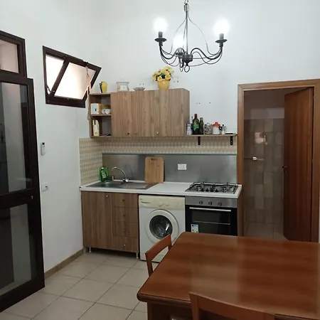شقة Cartuzza 18 *